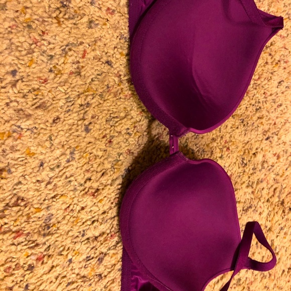 Victoria Secret - Bra - Picture 2 of 3
